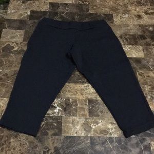 NINA BUCCI Capri pants Lsz worn a couple of times